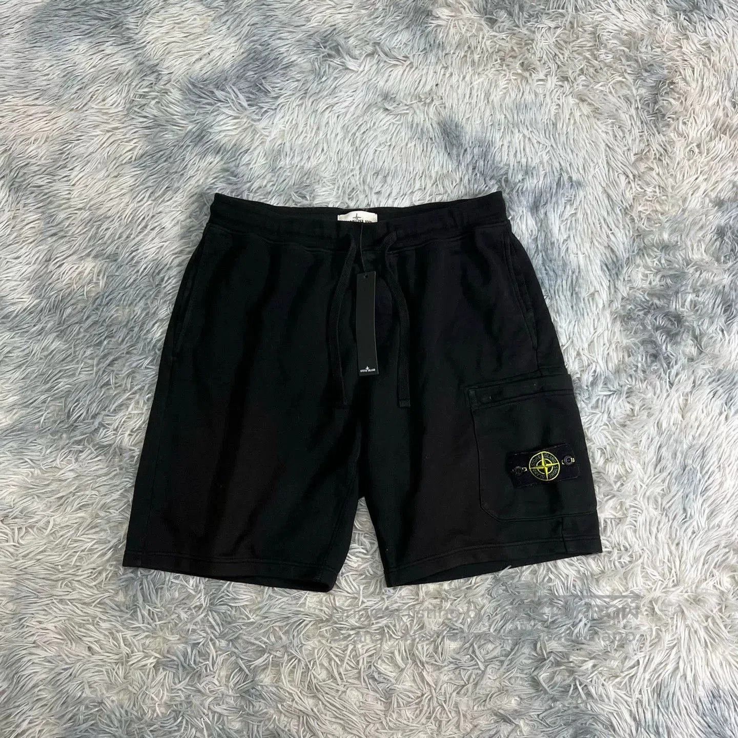 Stone Island Stone Island Shorts. Size US 34 / EU 50 - 1 Thumbnail