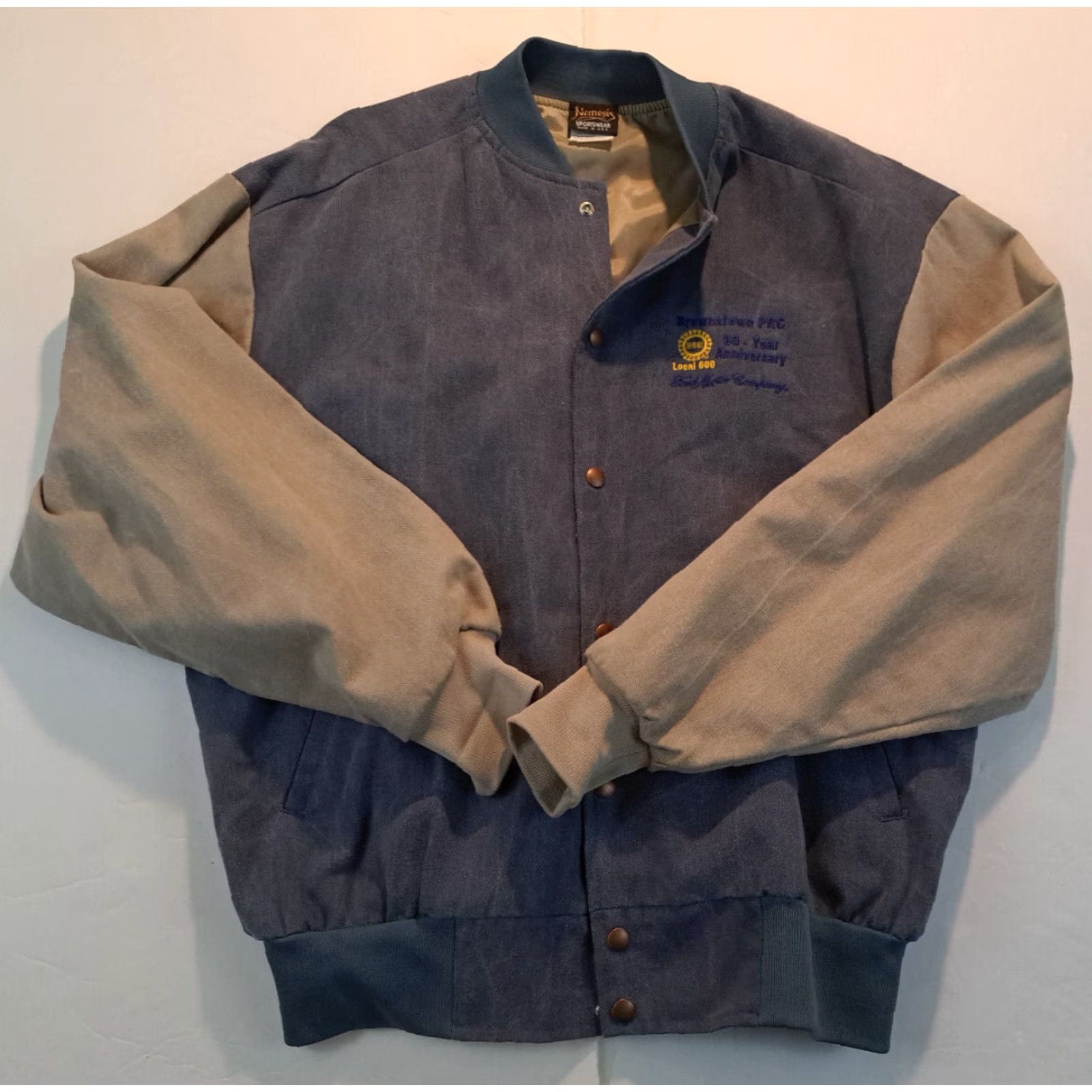 Ford Ford Motor Co. 30 YR Anniversary Full Button Bomber Jacket Men L Blue United States Union Made UAW Local 600 Nemesis USA Size US L / EU 52-54 / 3 - 5 Thumbnail