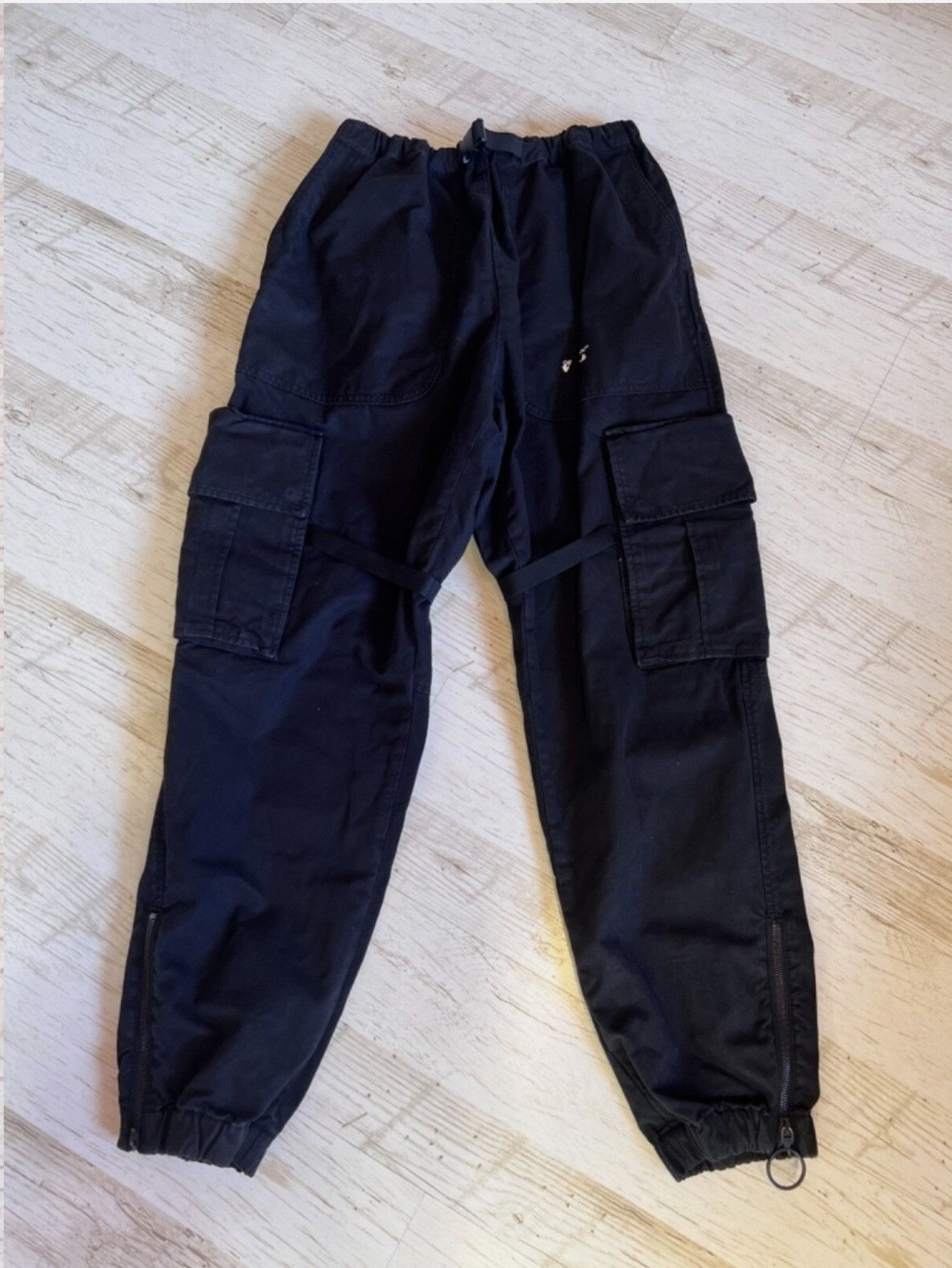 Off-White Off-White Buckled Cargo Pants with Straps – Size 34 Size US 34 / EU 50 - 8 Thumbnail