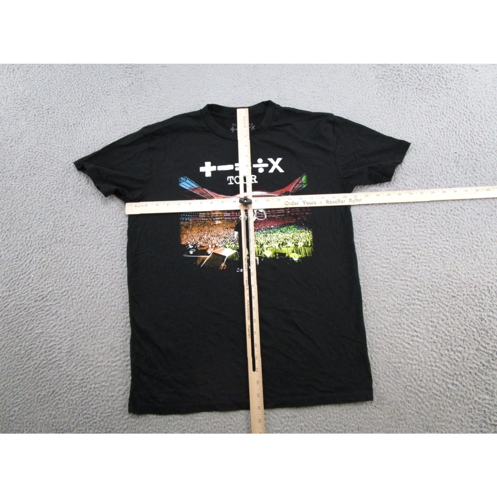 Vintage Ed Sheeran World Tour Concert Shirt M Black Cotton Short Sleeve Crew Neck Double-Sided Stadium Graphic Tee Men Size US M / EU 48-50 / 2 - 4 Thumbnail