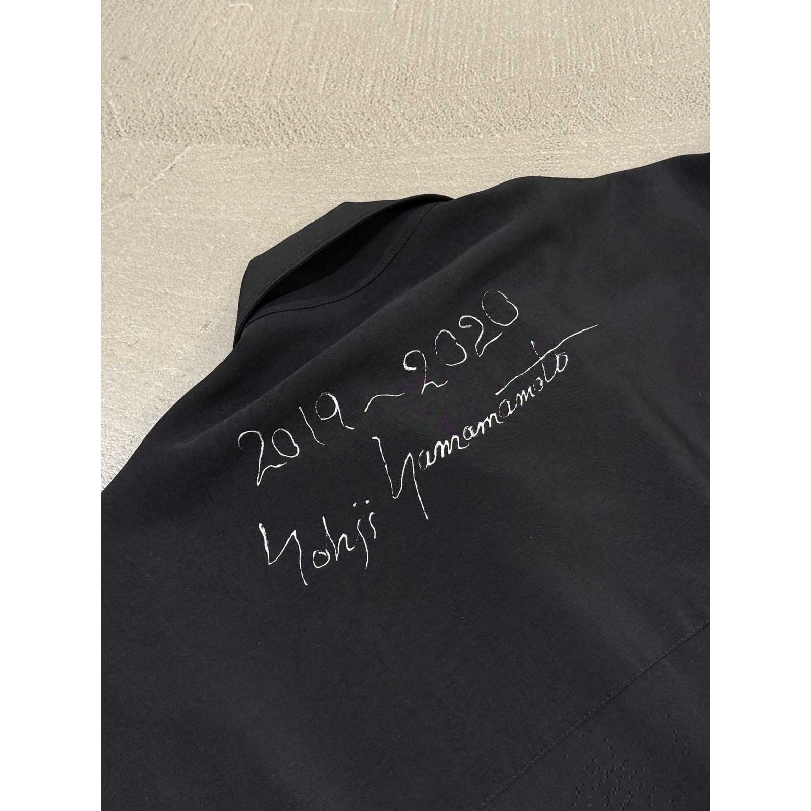 Yohji Yamamoto 2019-2020 Yohji Yamamoto satin maxi- shirt Size US S / EU 44-46 / 1 - 4 Thumbnail