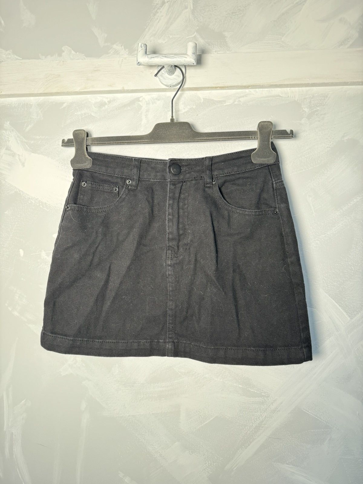 Forever 21 Forever 21 Black Mini Jean Skirt Small Size 26" / US 2 / IT 38 - 1 Thumbnail