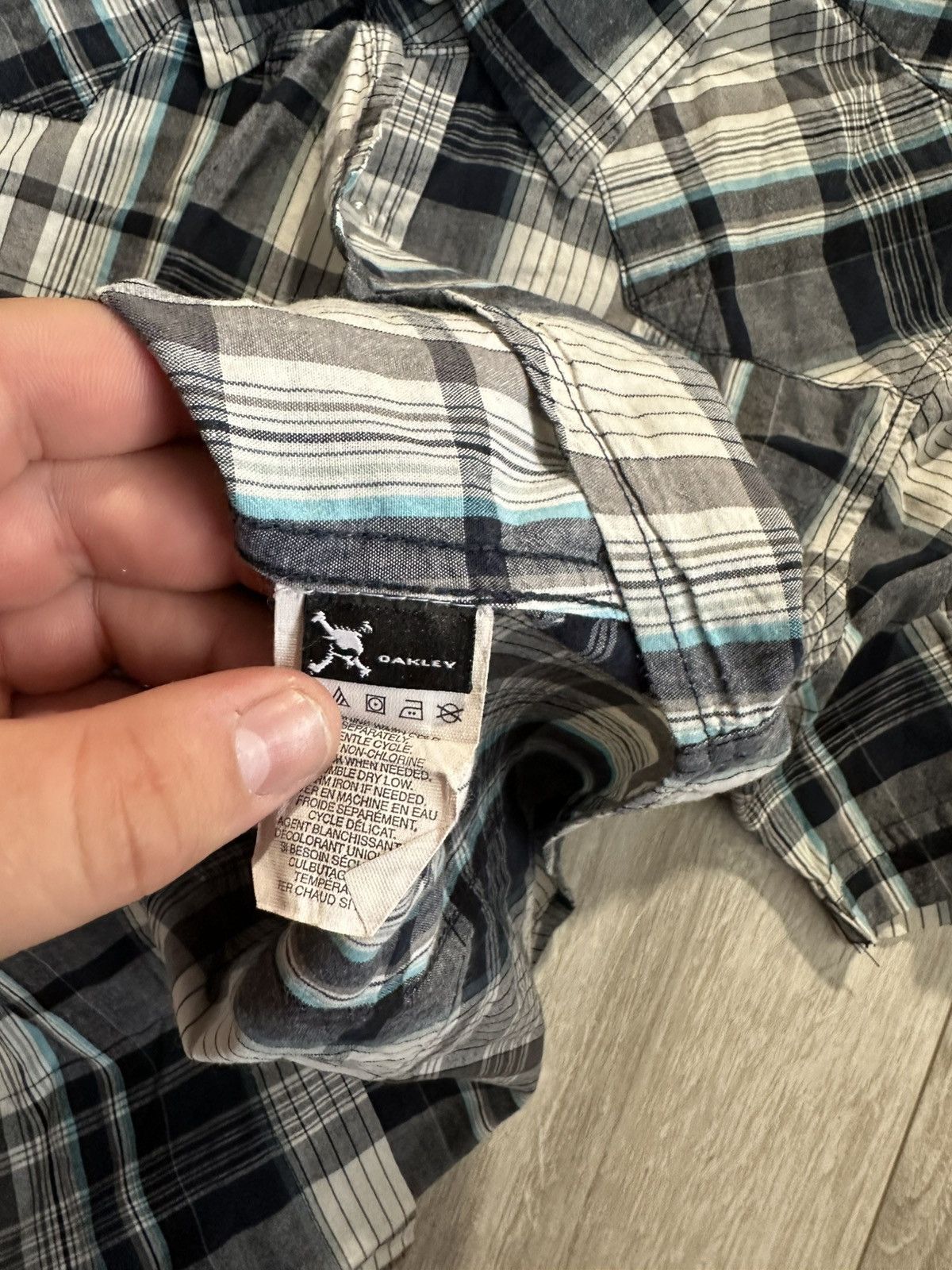 Oakley Oakley vintage shirt Size US S / EU 44-46 / 1 - 8 Thumbnail