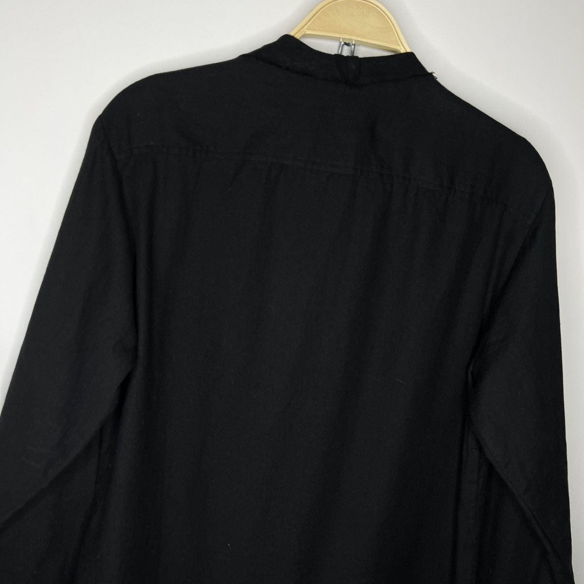 Cedric Jacquemyn Cedric Jacquemyn Hraun High Collar Longsleeve Shirt Black Size US M / EU 48-50 / 2 - 12 Thumbnail