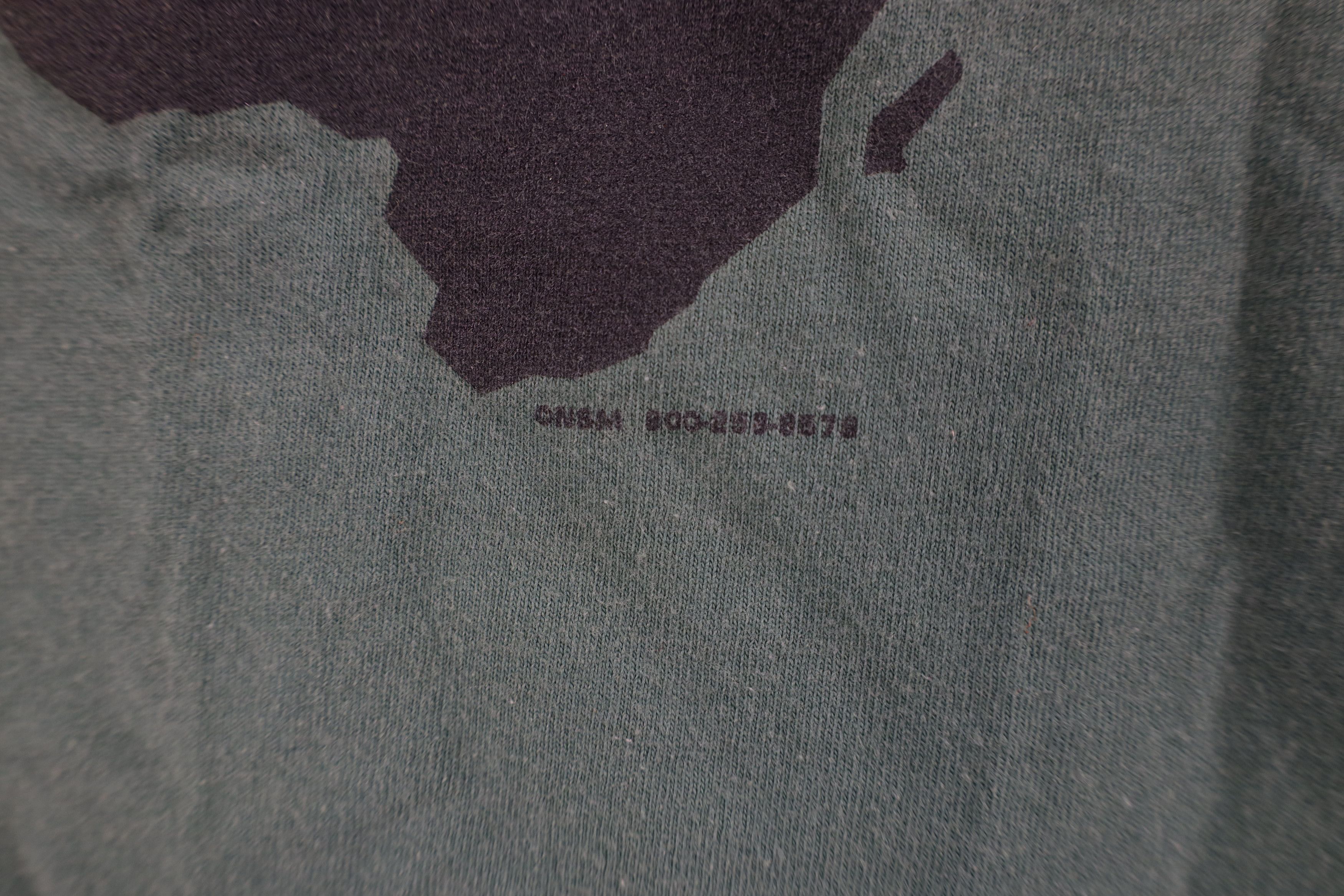 Vintage Vintage 90s Christian Whole World No Exceptions T-Shirt USA Size US L / EU 52-54 / 3 - 5 Thumbnail