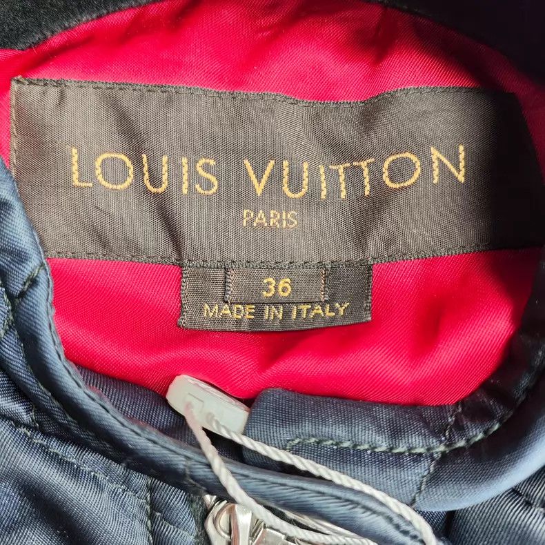 Louis Vuitton Louis Vuitton Dark blue rhombus jacket Size XS / US 0-2 / IT 36-38 - 6 Thumbnail