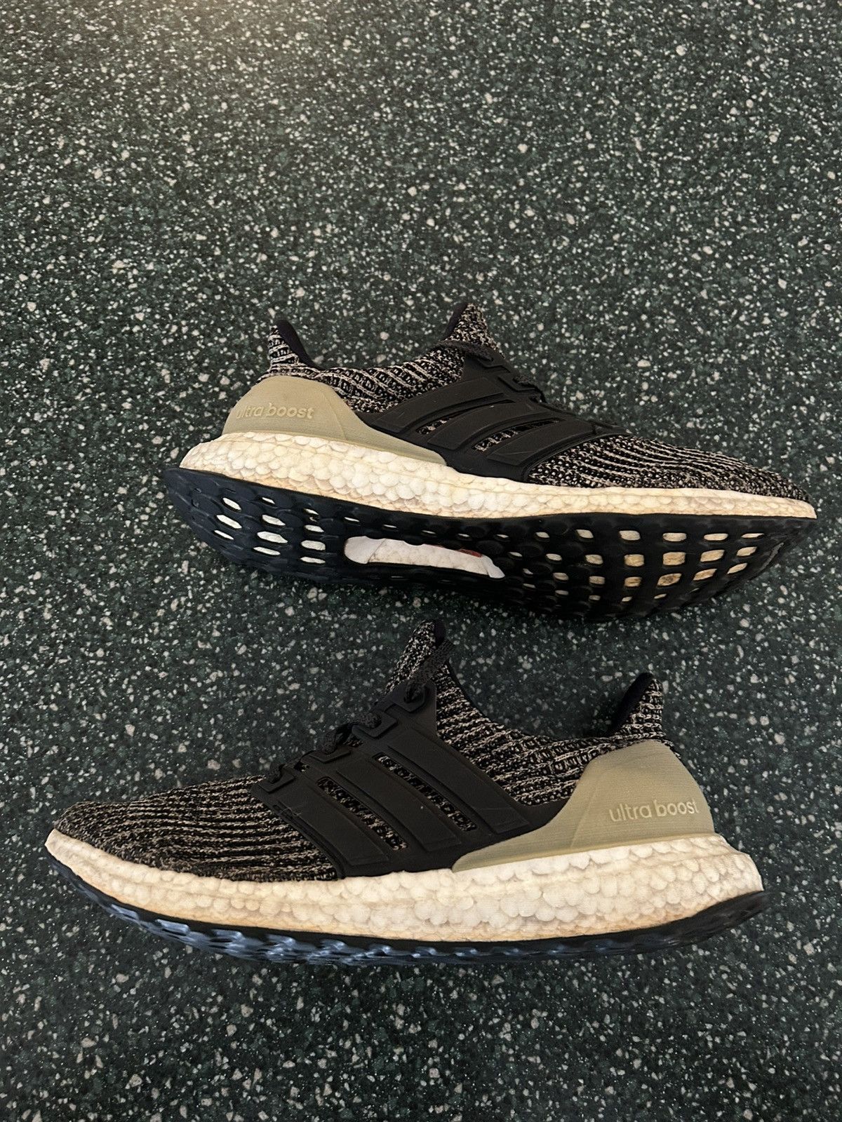 Adidas Adidas Ultraboost Size US 7 / EU 40 - 2 Thumbnail