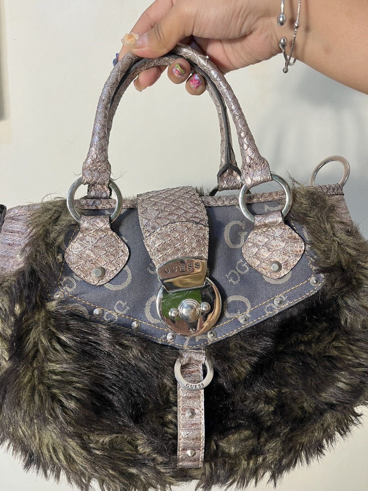 Guess Vtg GUESS fur handle bag Size ONE SIZE - 3 Thumbnail