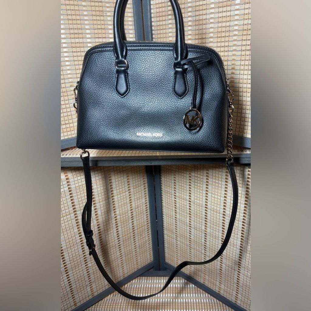 Michael Kors Michael Kors Kiri Small Dome Satchel in Black Size ONE SIZE - 1 Thumbnail