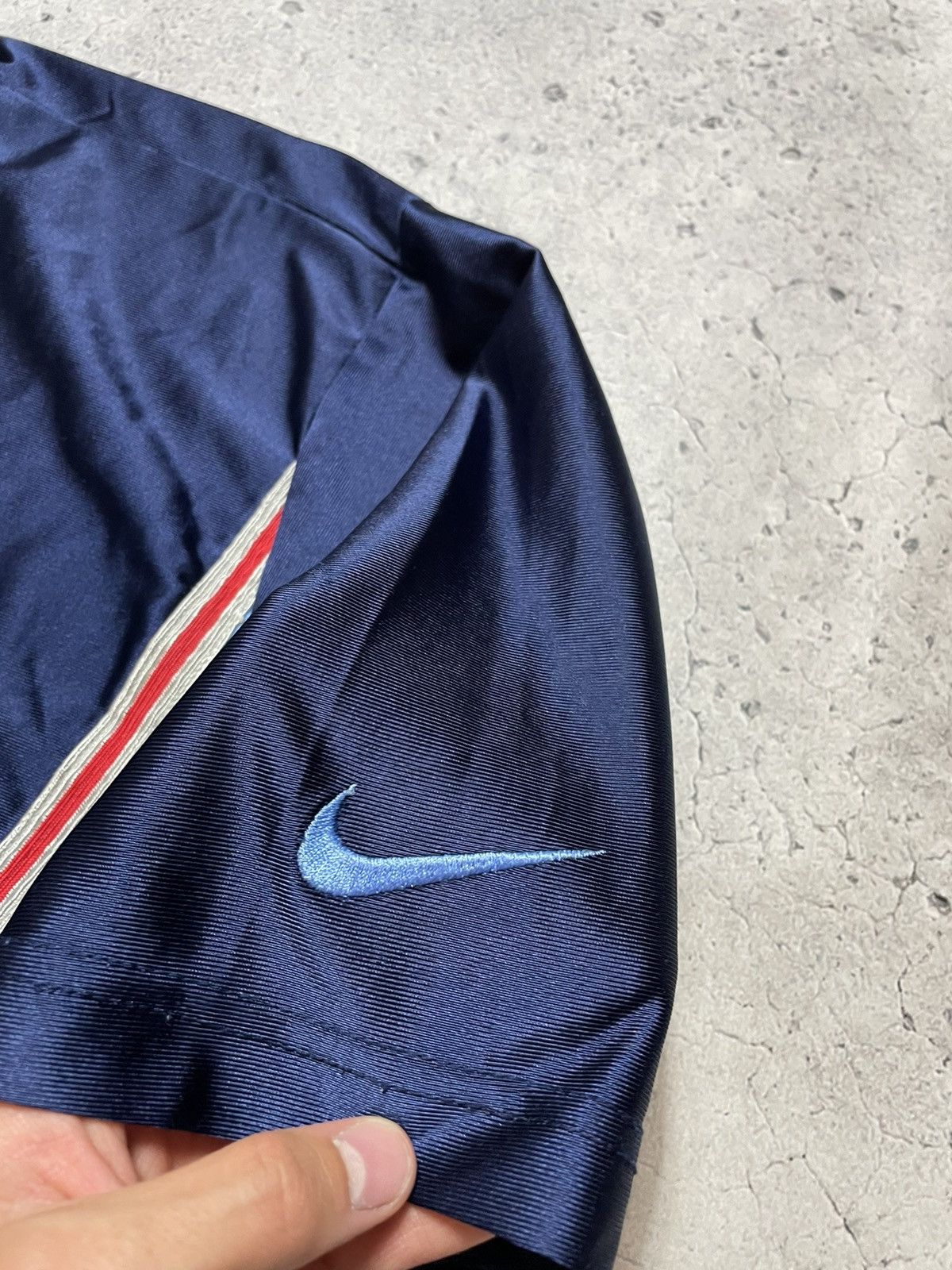 Nike Vintage 90s Rare Nike Big Logo Jersey T- Shirt 1/4 Zip Size US XL / EU 56 / 4 - 6 Thumbnail