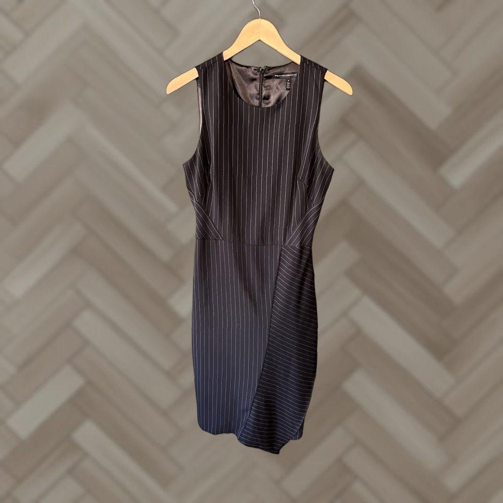 White House Black Market VINTAGE? No, not Vintage. White House Black Market Womens Sleeveless Dress A-line Midi 6 Black Pencil Lined Polyester Midi Dress Womens Size M / US 6-8 / IT 42-44 - 1 Thumbnail