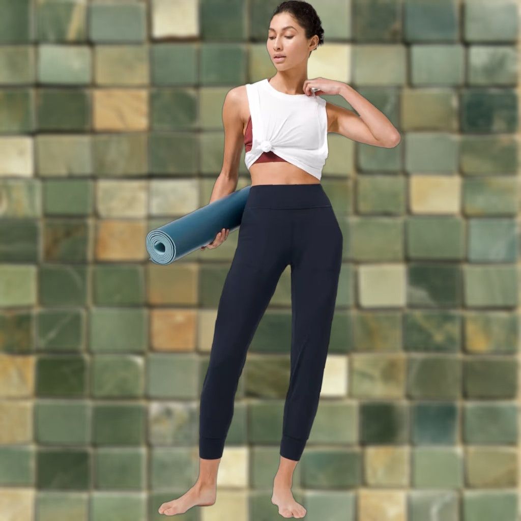 Lululemon Lululemon Align Joggers Women 6 Navy Blue A2W Jogger True Navy Blue 28” Sz 6 Regular Activewear Stretch Size 28" / US 6 / IT 42 - 1 Thumbnail