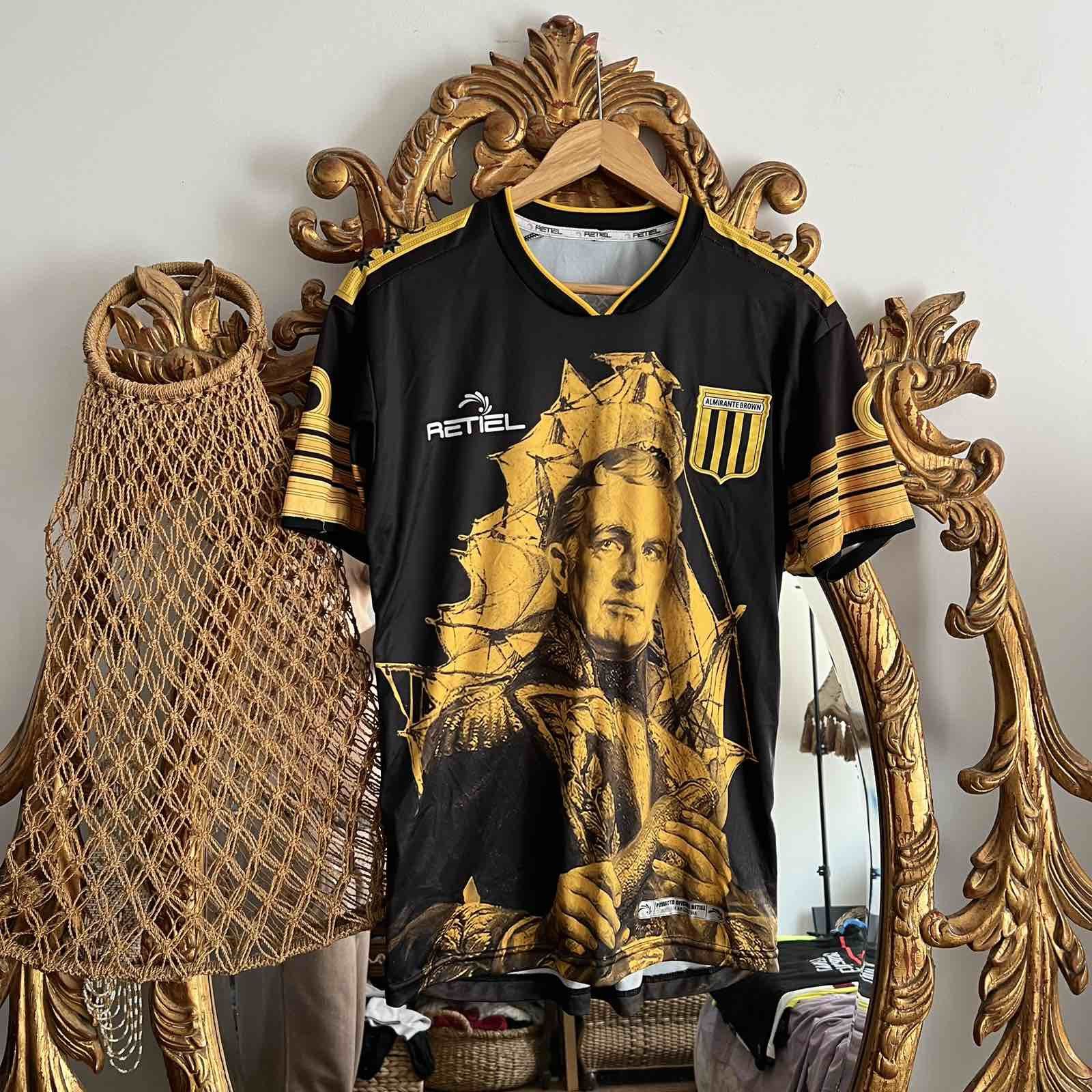 Vintage ALMIRANTE BROWN RETIEL SIZE S FOOTBALL SHIRT JERSEY Size US S / EU 44-46 / 1 - 1 Thumbnail