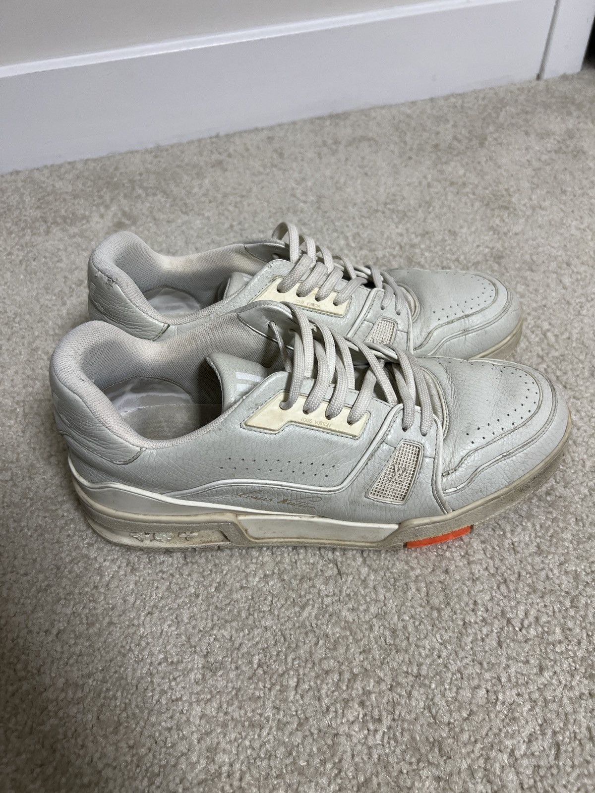 Louis Vuitton Louis Vuitton Beige Cream Trainer Sneaker Size US 8 / EU 41 - 2 Thumbnail