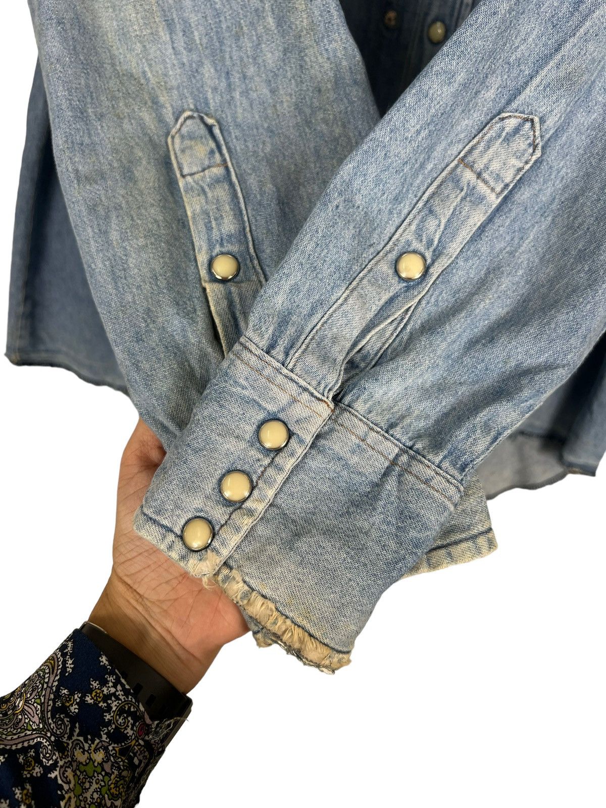 Vintage × Wrangler 🔥 VINTAGE WRANGLER CAMBREY SNAP BUTTON SHIRT MADE IN USA Size US L / EU 52-54 / 3 - 14 Thumbnail