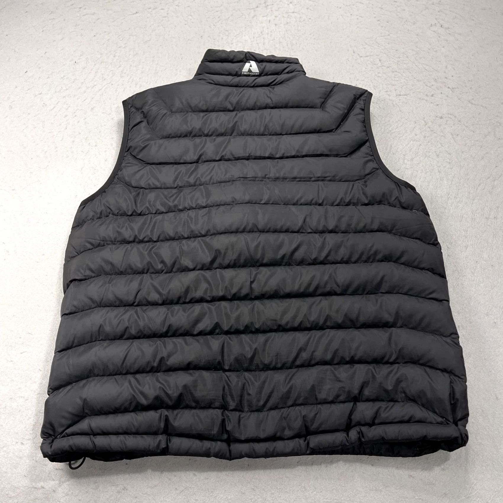 Eddie Bauer Eddie Bauer Vest Mens Large Black First Ascent Stormdown 800 Puffer Full Zip Vest Mens Large Black 800 Stormdown First Ascent Zip Size US L / EU 52-54 / 3 - 7 Thumbnail