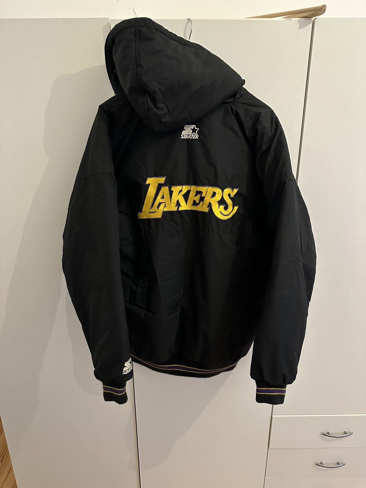 Starter Starter Jacket Los Angeles Lakers Size XL Vintage 90s Size US XL / EU 56 / 4 - 11 Thumbnail