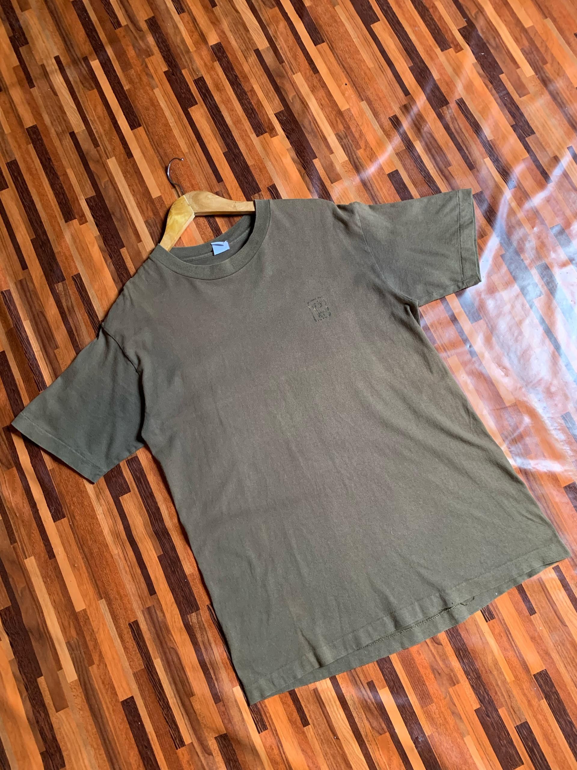 Vintage Vintage 80's Hang Ten single stich Tshirt Medium Size US L / EU 52-54 / 3 - 7 Thumbnail