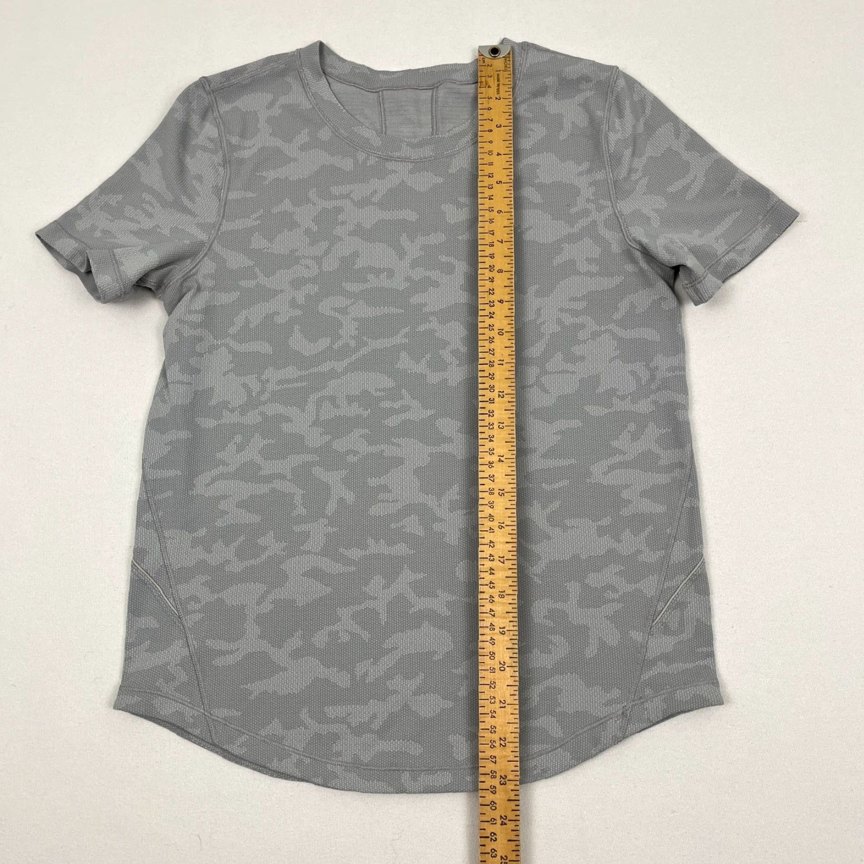 Lululemon Lululemon Long Distance Shirt Womens Sz 4/6 Incognito Gray Camo Active Gym Yoga Size S / US 4 / IT 40 - 4 Thumbnail