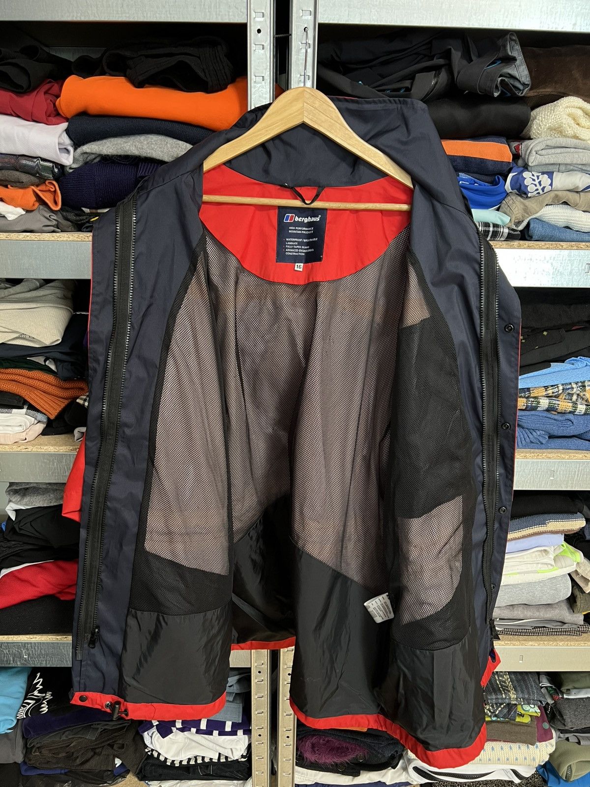 Berghaus × Vintage Berghaus Driaqua Vintage Waterproof Jacket Sz 16 Breathable Size L / US 10 / IT 46 - 10 Thumbnail