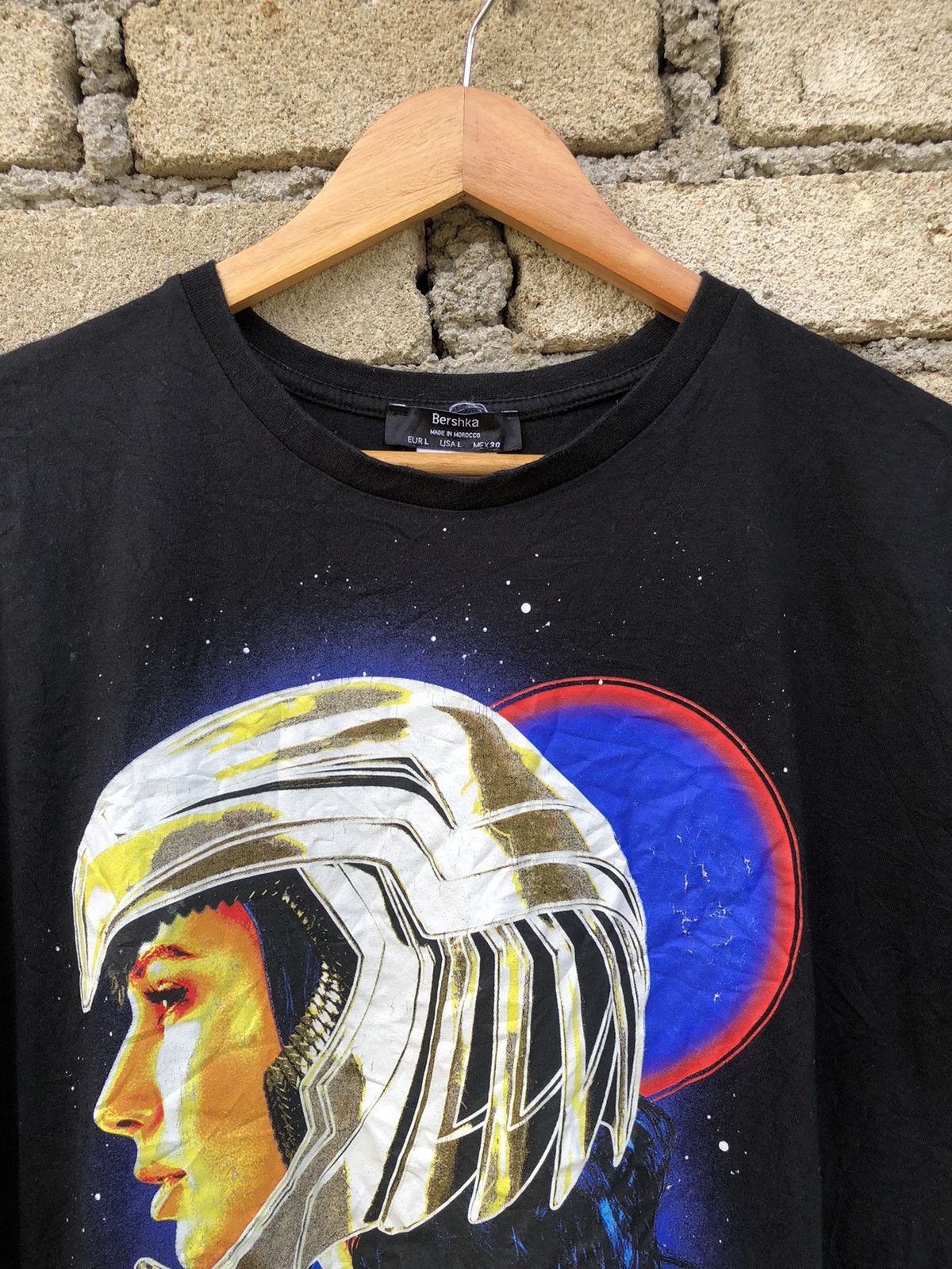 Bershka × Marvel Comics × Vintage Bershka X Wonder Women 1984 Tee Size L / US 10 / IT 46 - 3 Thumbnail