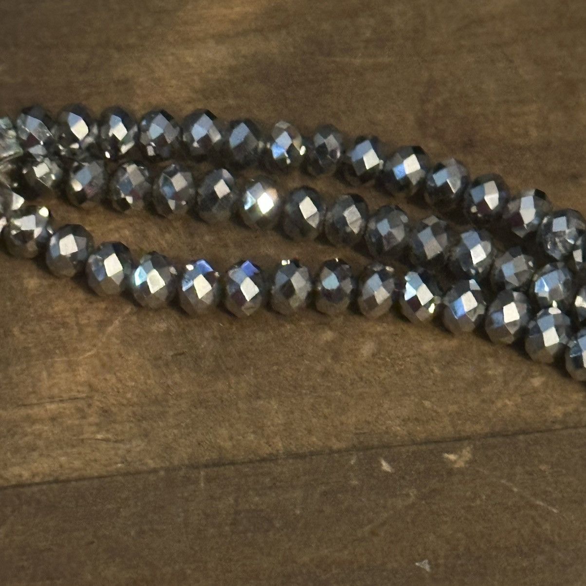 Vintage Vintage triple strand metallic silver glass bead necklace Size ONE SIZE - 4 Thumbnail