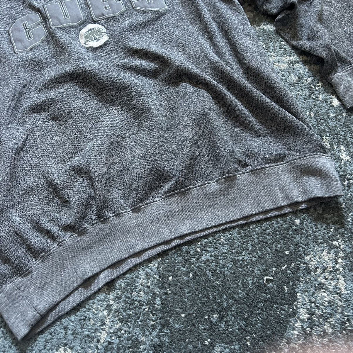 Lee Y2K LEE SPORT CHiCAGO CUBS GREYSCALE BOXY V-NECK SWEATSHiRT Size US L / EU 52-54 / 3 - 8 Thumbnail