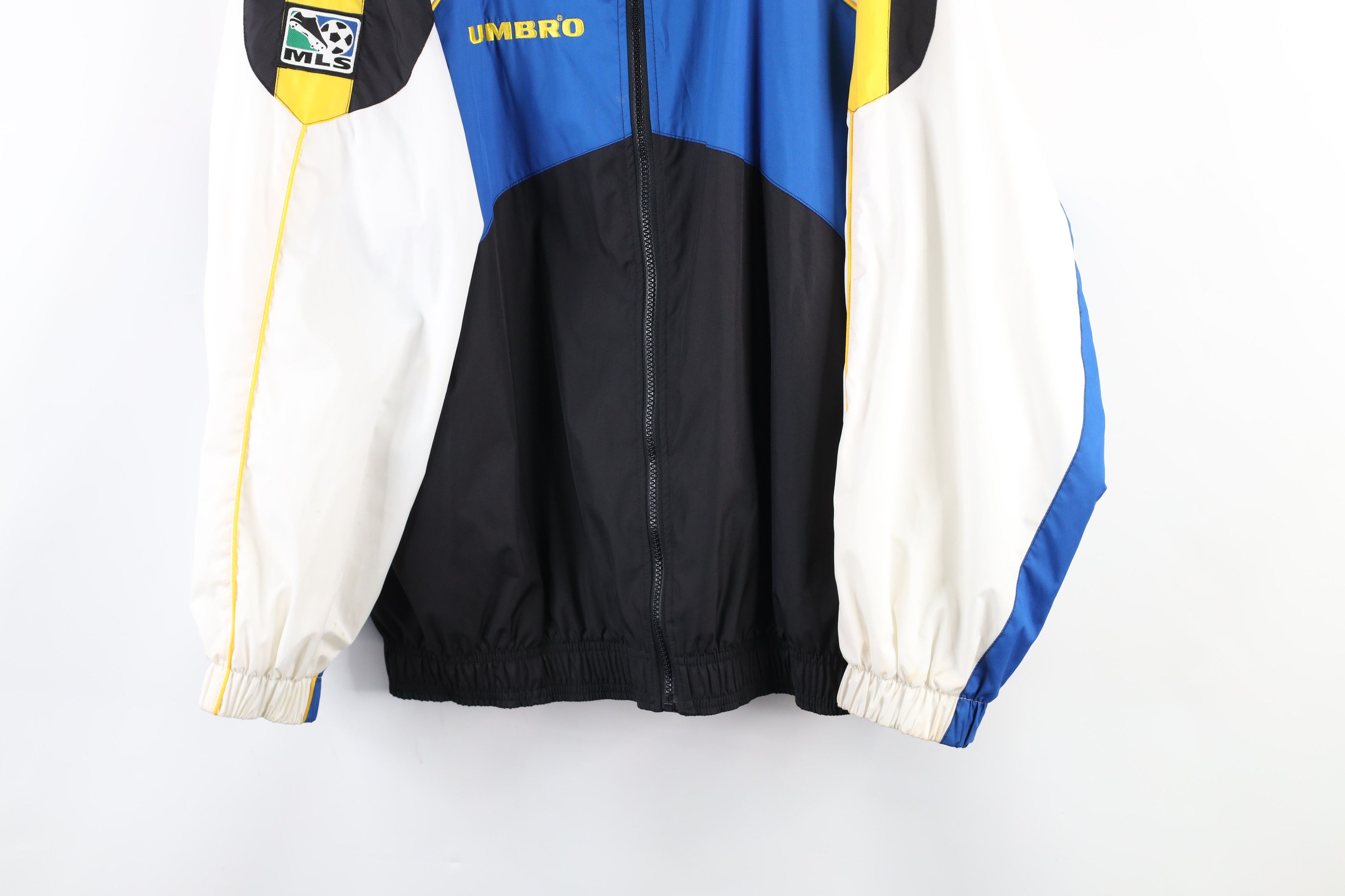 Umbro × Vintage Vintage 90s Umbro Soccer Full Zip Warm Up Windbreaker Jacket Size US XL / EU 56 / 4 - 3 Thumbnail