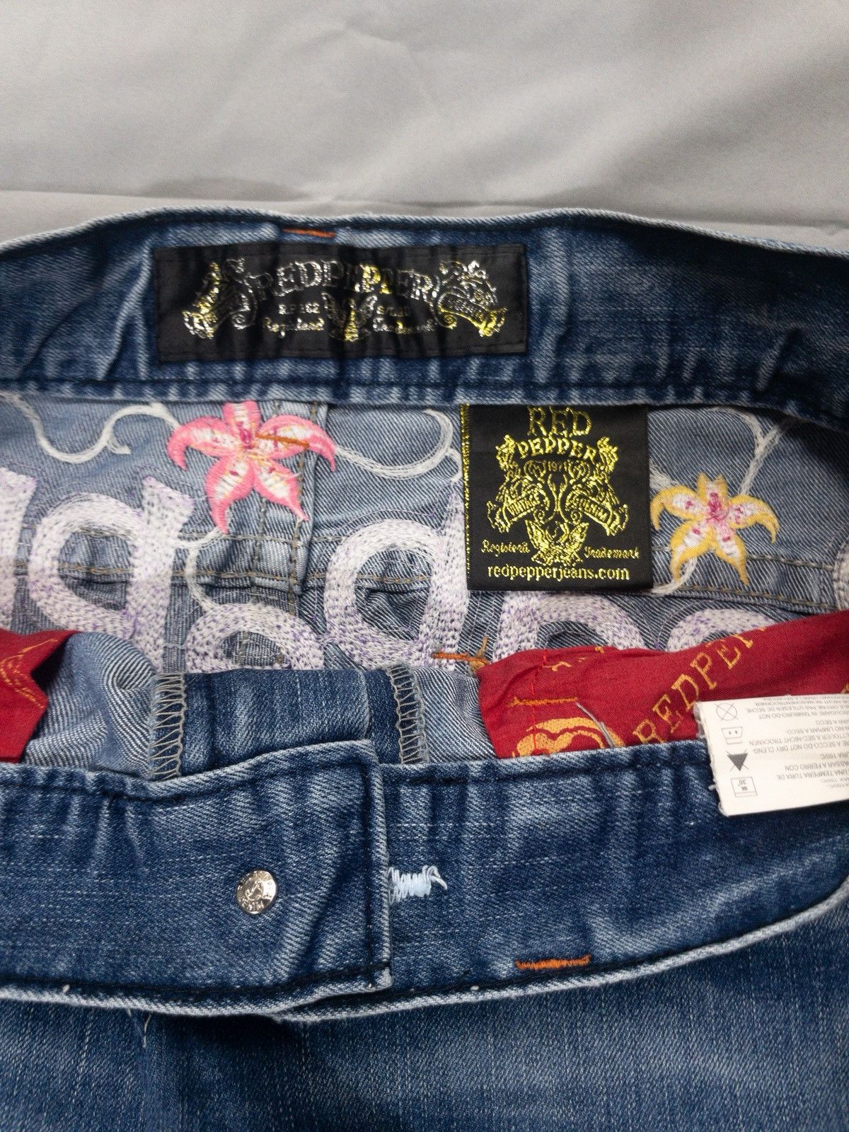 Hysteric Glamour Y2K Red Pepper Flare Jeans Floral Butterfly Embroidery Size 32" / US 10 / IT 46 - 8 Thumbnail