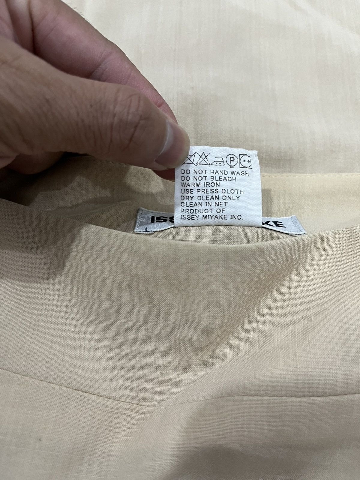 Issey Miyake VINTAGE ISSEY MIYAKE SKIRT ARCHIVE Size 27" / US 4 / IT 40 - 4 Thumbnail