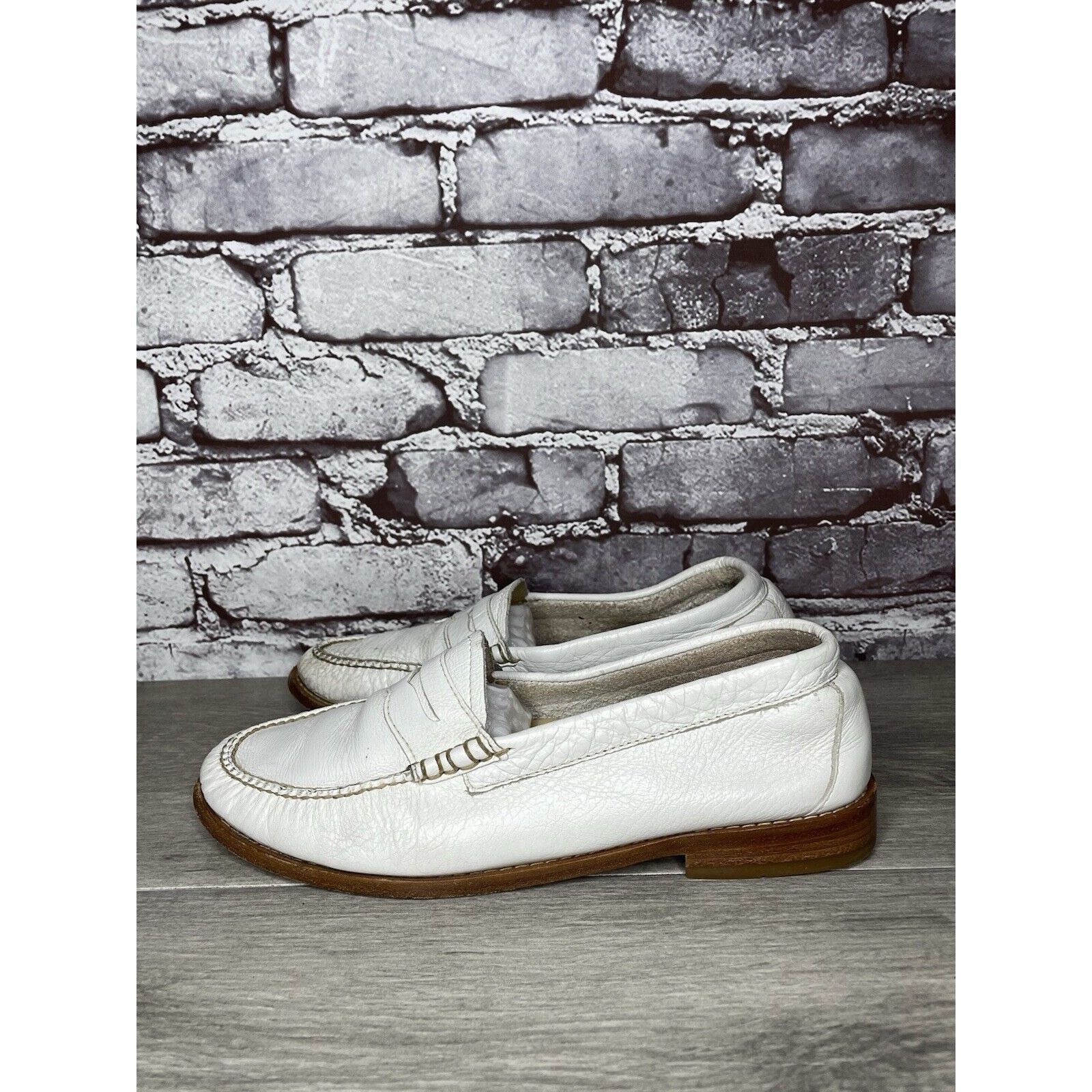 G.H. Bass & Co. G.H. Bass Weejuns White Leather Moc Toe Penny Loafers Shoes Size US 8 / IT 38 - 14 Thumbnail