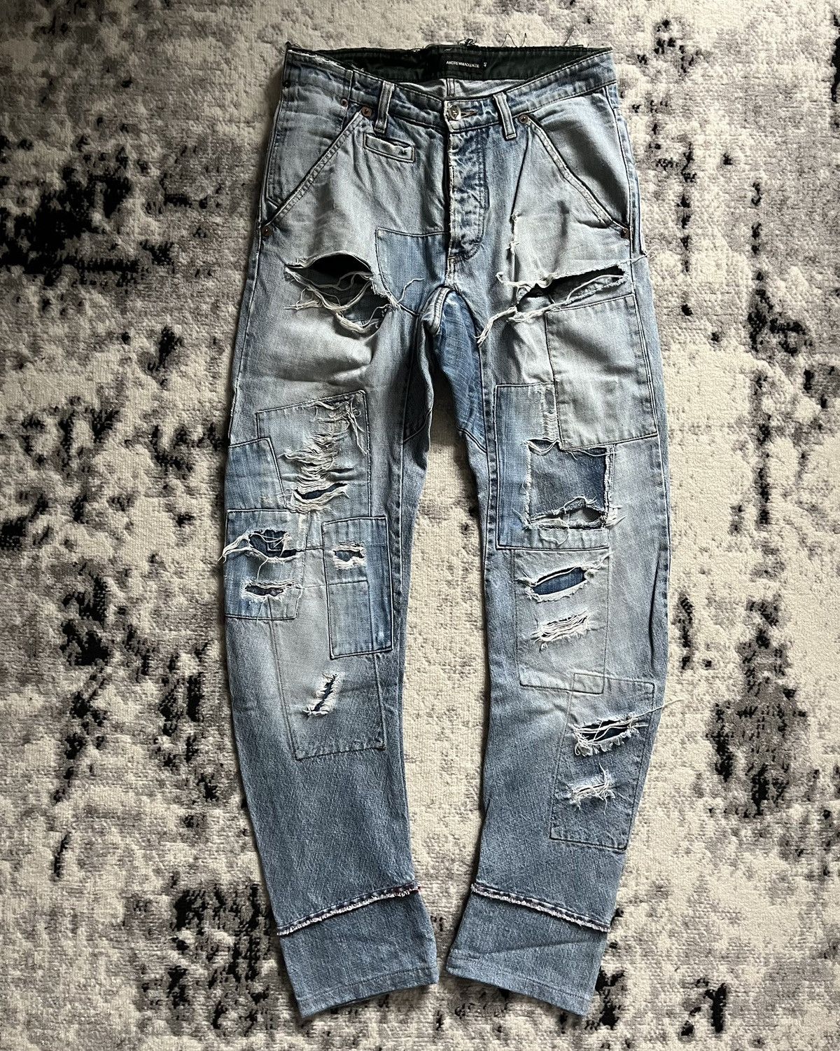 Andrew Mackenzie Mens's 2024 Distressed Jeans