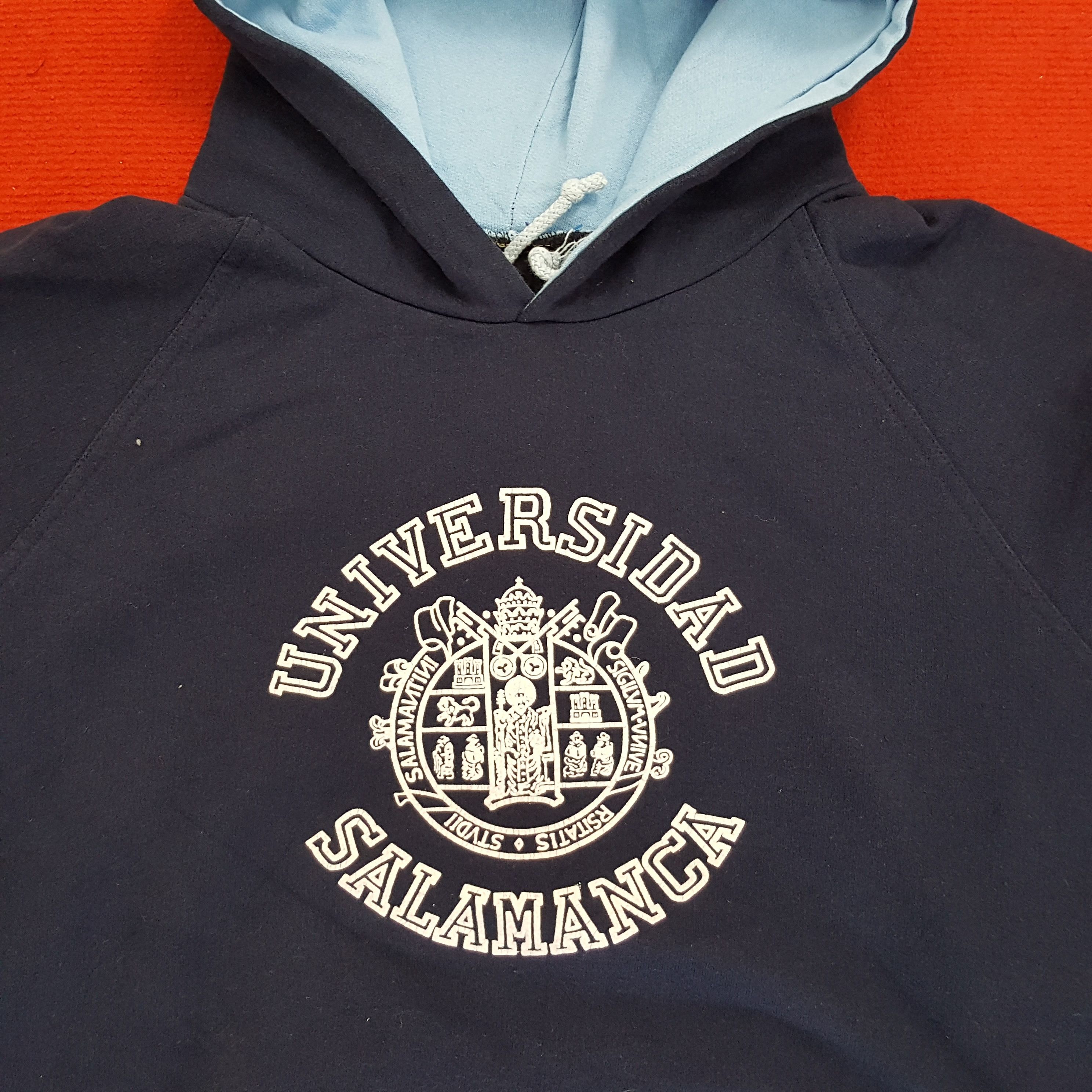 Vintage Universidad Salamanca Center Design Hoodies Size US M / EU 48-50 / 2 - 3 Thumbnail
