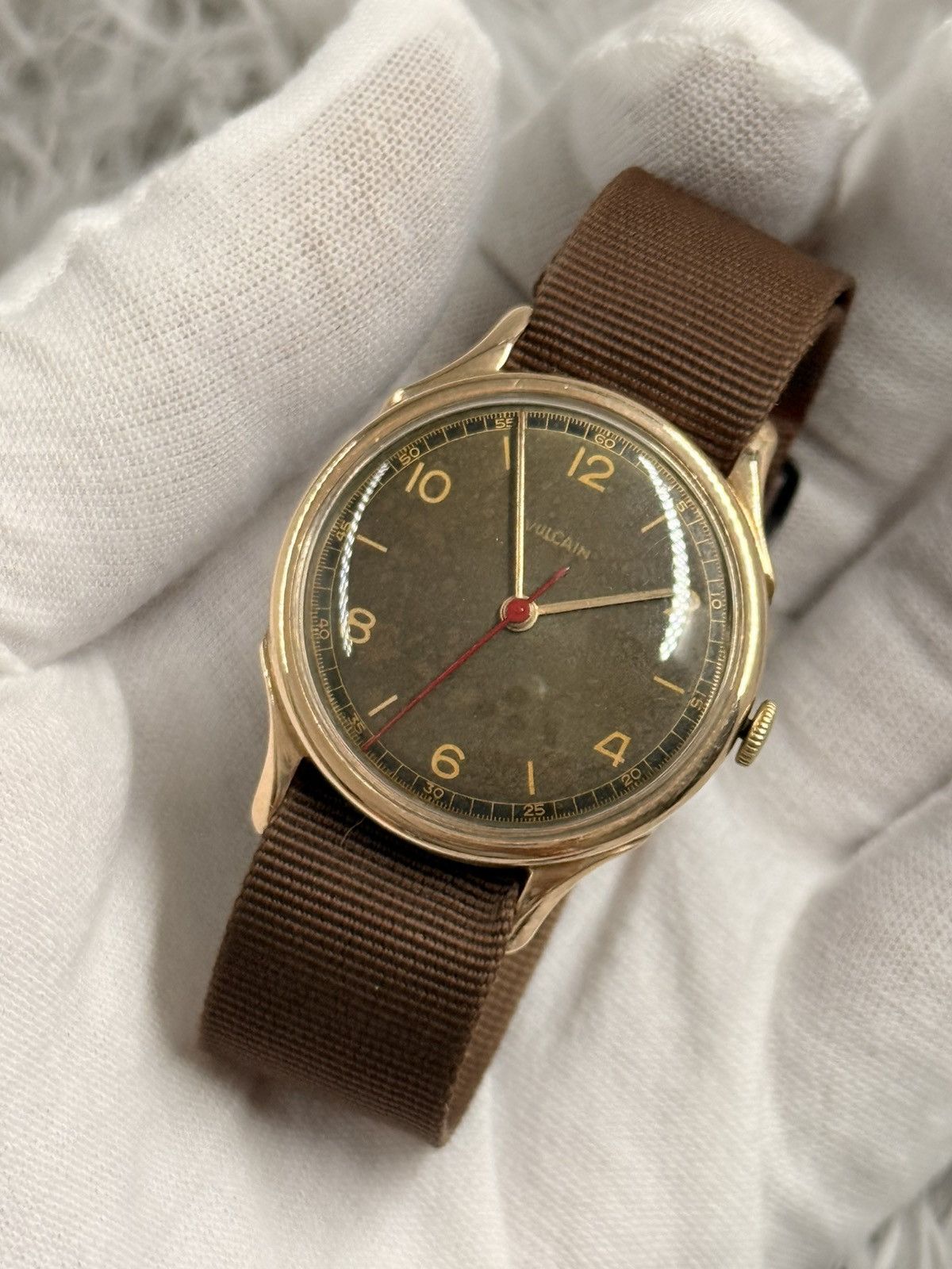 Vintage Rare Vintage 1970’s VULCAIN Military Manual Watch 9CT. Gold Size ONE SIZE - 10 Thumbnail