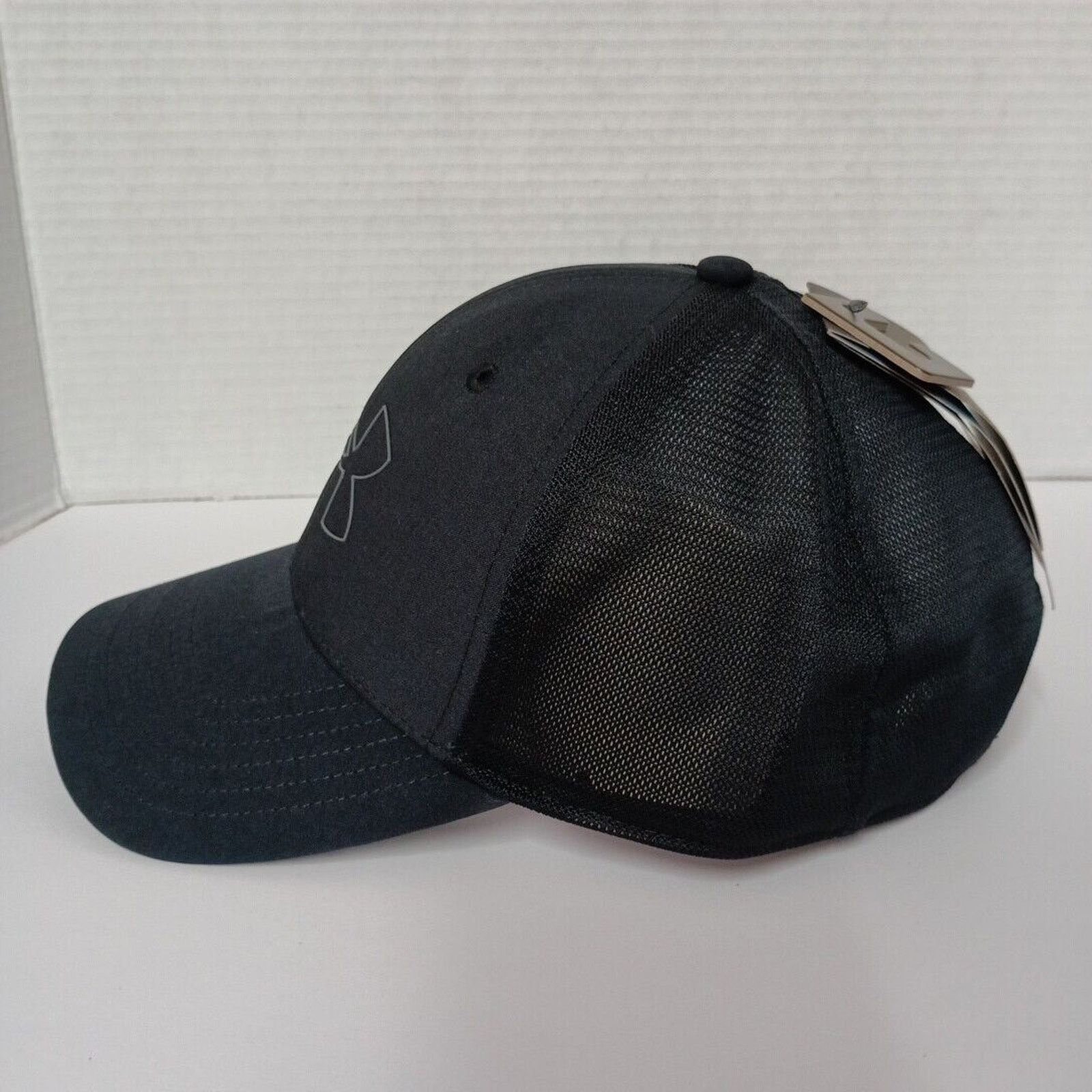Under Armour Under Armour Mens Iso-Chill Driver Mesh Adjustable Cap Black Size ONE SIZE - 4 Thumbnail