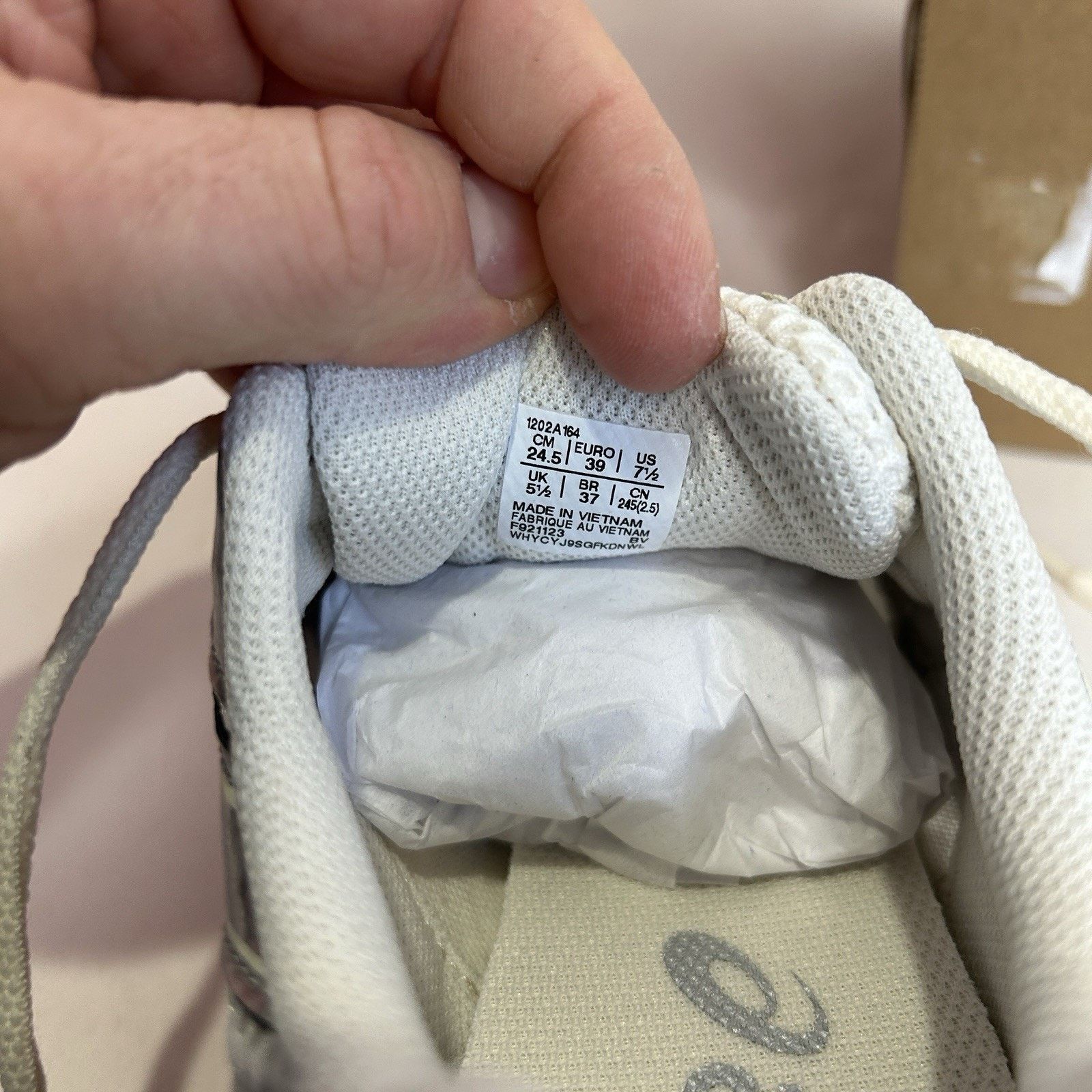 Asics ASICS Gel-1130 WMNS “Cream Pure Silver” Size US 7.5 / IT 37.5 - 6 Thumbnail