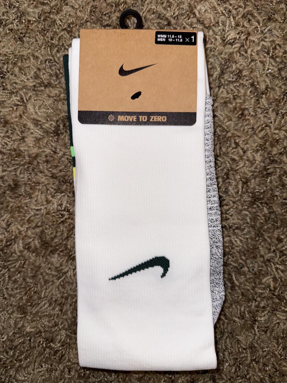 Nike Nike Men’s Australia 2025/26 Vapor Strike Knee-High Socks Sample Size ONE SIZE - 1 Thumbnail