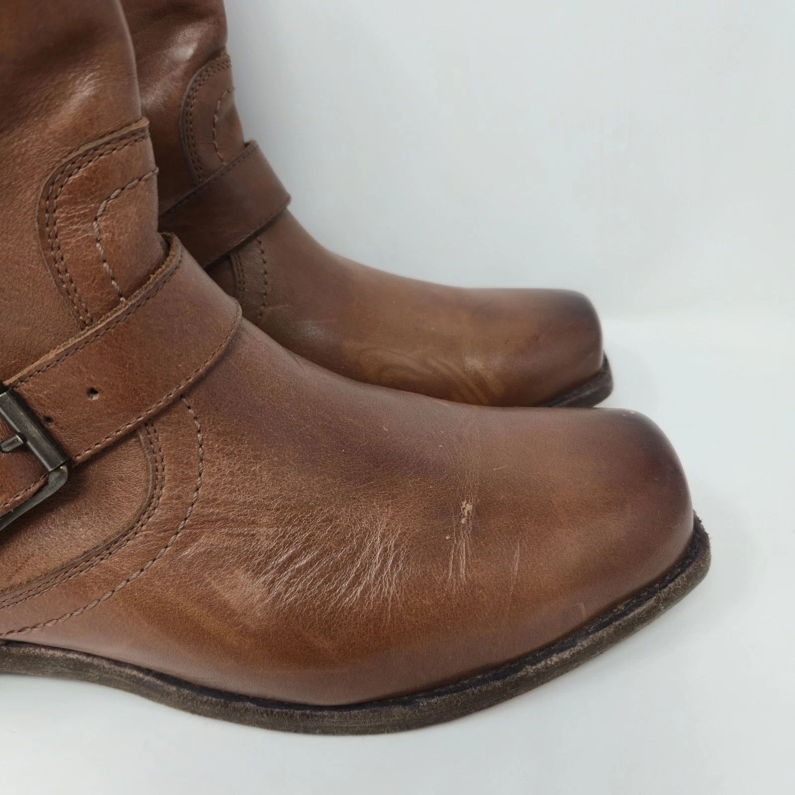 Frye Frye Engineer Boots 10 D Brown Leather Buckle Size US 10 / EU 43 - 2 Thumbnail