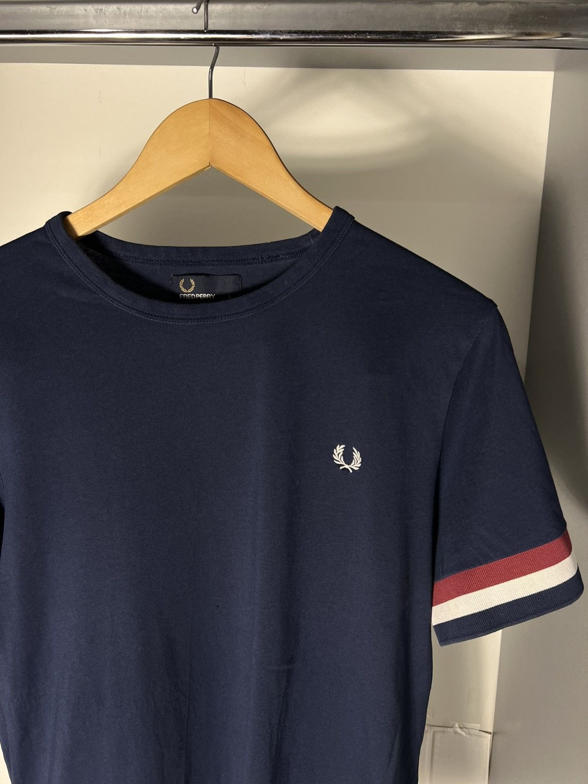 Fred Perry VERY RARE FRED PERRY CLASSIC DESIGNER T-SHIRT CASUAL Y2K 90s Size US L / EU 52-54 / 3 - 4 Thumbnail