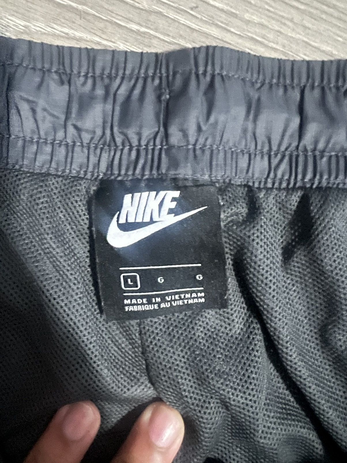 Nike × Vintage Nike Nylon Pants Size US 34 / EU 50 - 2 Thumbnail