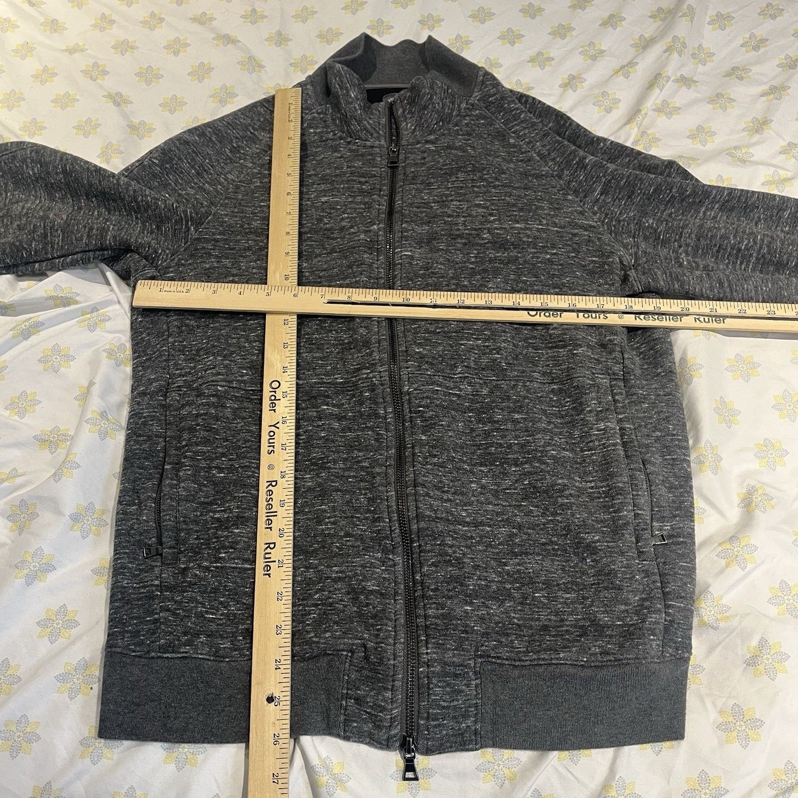 Vince Vince Men's L full zip grey long sleeve sweatshirt Size US L / EU 52-54 / 3 - 3 Thumbnail