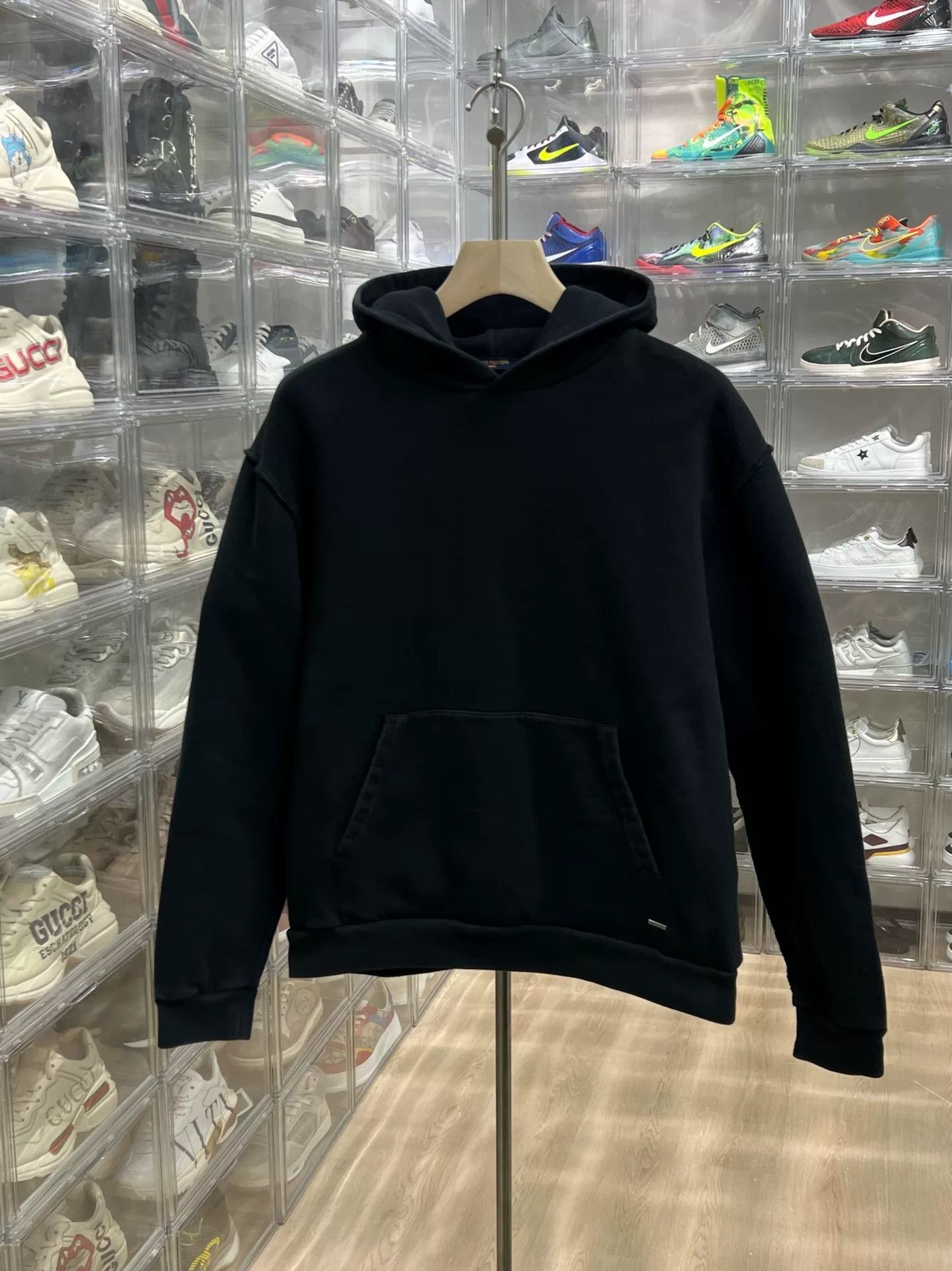 Louis Vuitton Louis Vuitton Hoodie l Men Size US L / EU 52-54 / 3 - 1 Thumbnail