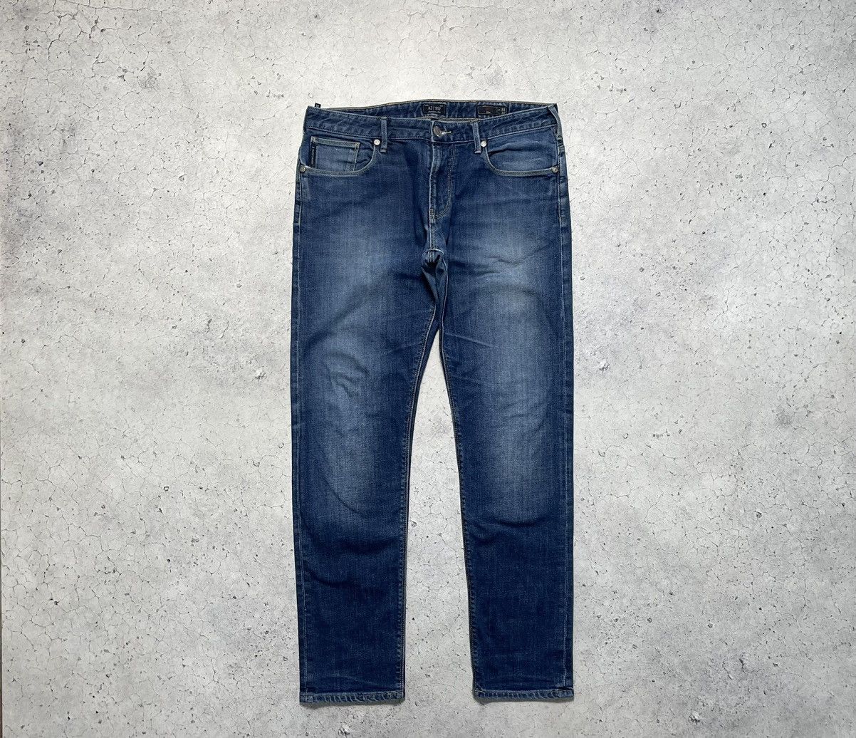 Emporio Armani Emporio Armani Denim Big Logo Rare Luxury Jeans Size 33x32 Size US 32 / EU 48 - 2 Thumbnail