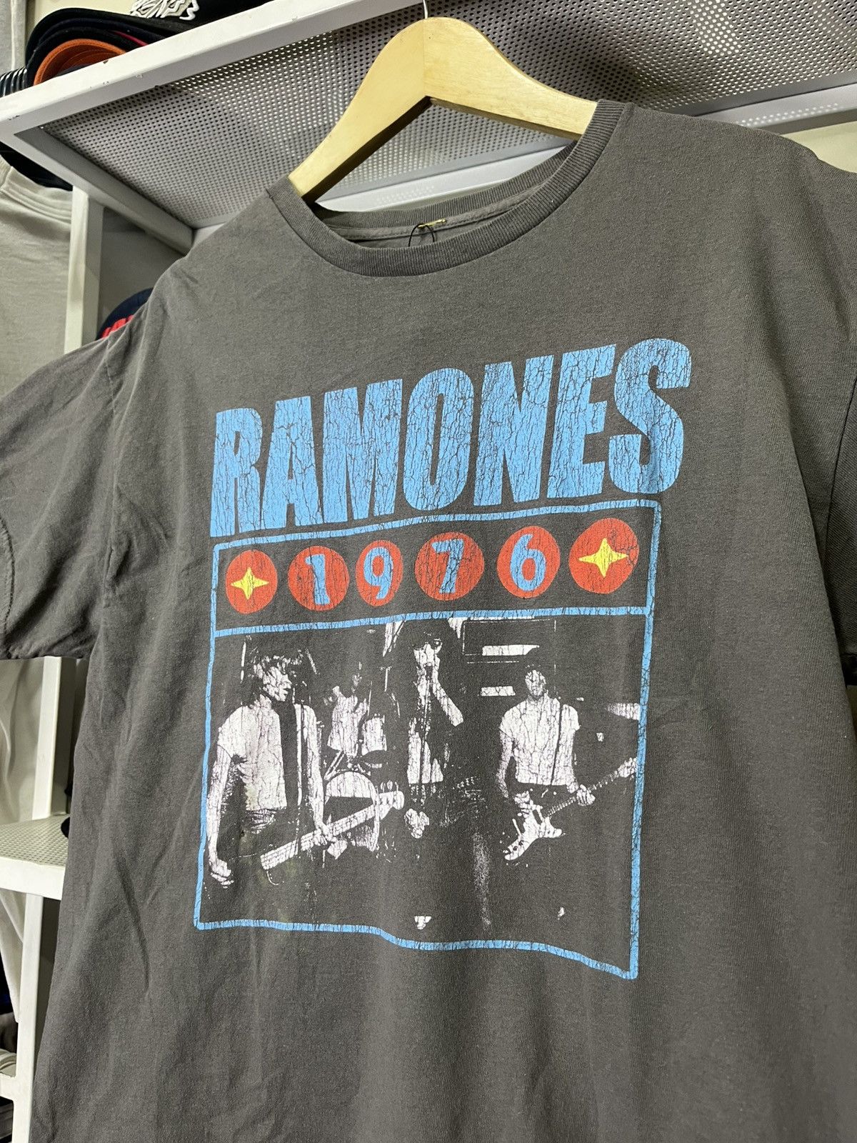 Band Tees Vintage Ramones Band T-shirt Size US L / EU 52-54 / 3 - 3 Thumbnail