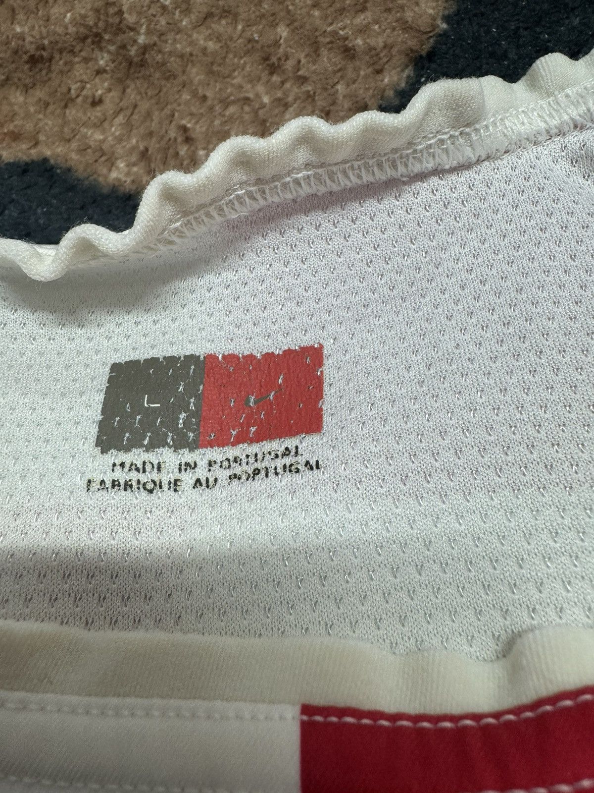 Other Croatia World cup 2002 player issue home shirt Size US L / EU 52-54 / 3 - 6 Thumbnail