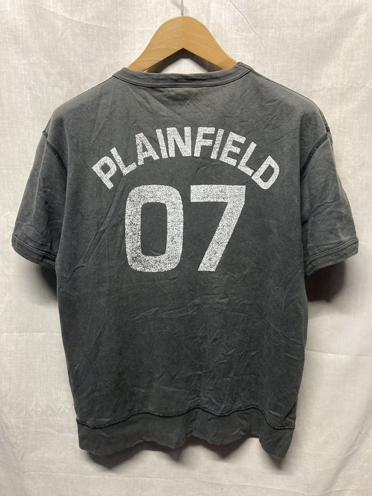 BARNS OUTFITTERS × Japanese Brand × Vintage Vintage Barns Outfitters Plainfield Football Crewneck Size US M / EU 48-50 / 2 - 1 Thumbnail