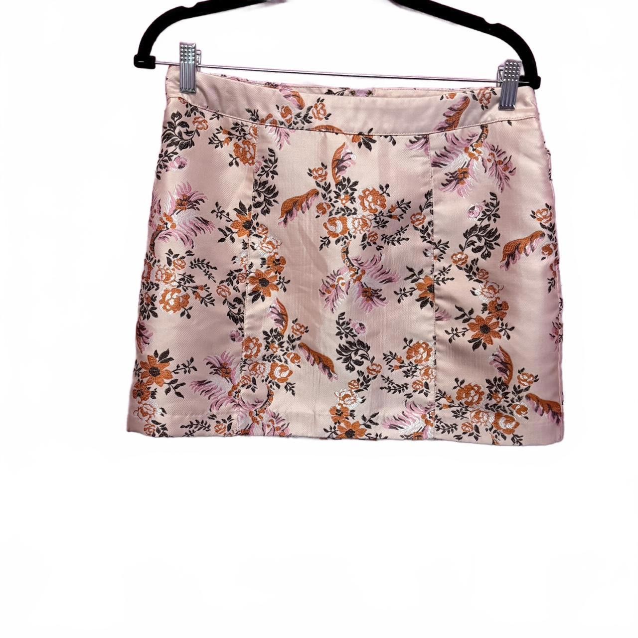 Designer Floral Print Skirt - Elegant and Chic Size 28" / US 6 / IT 42 - 1 Thumbnail
