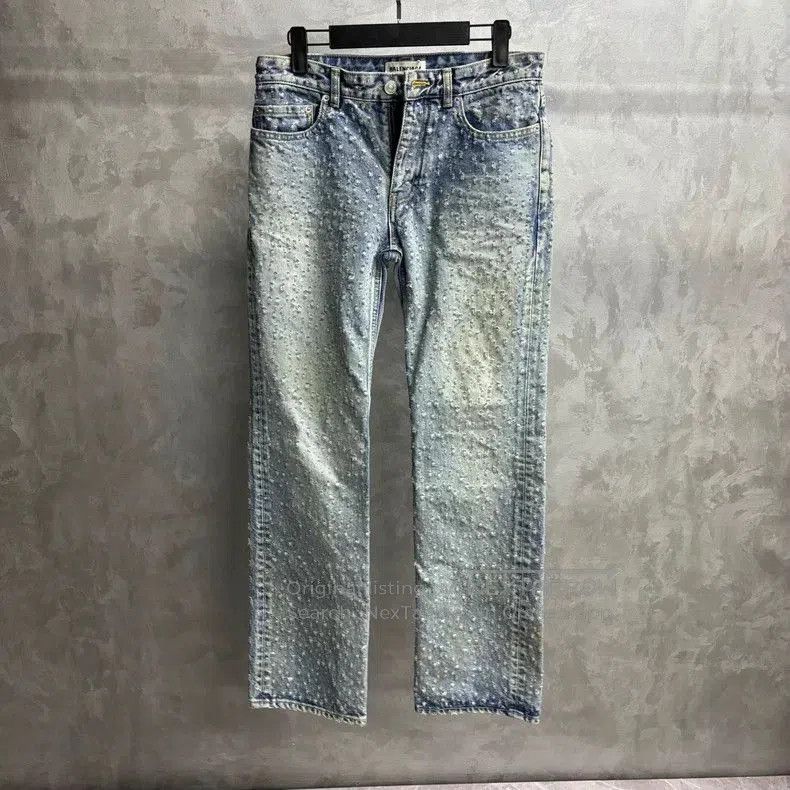 Balenciaga Balenciaga Blue Rhinestone Button Jeans. Size US 27 - 1 Thumbnail