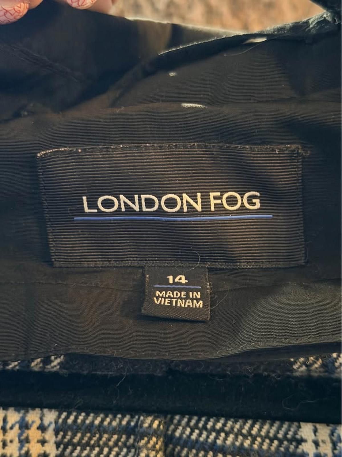 London Fog London Fog Black Trench Coat Size 14 with Plaid Lining Size XL / US 12-14 / IT 48-50 - 3 Thumbnail
