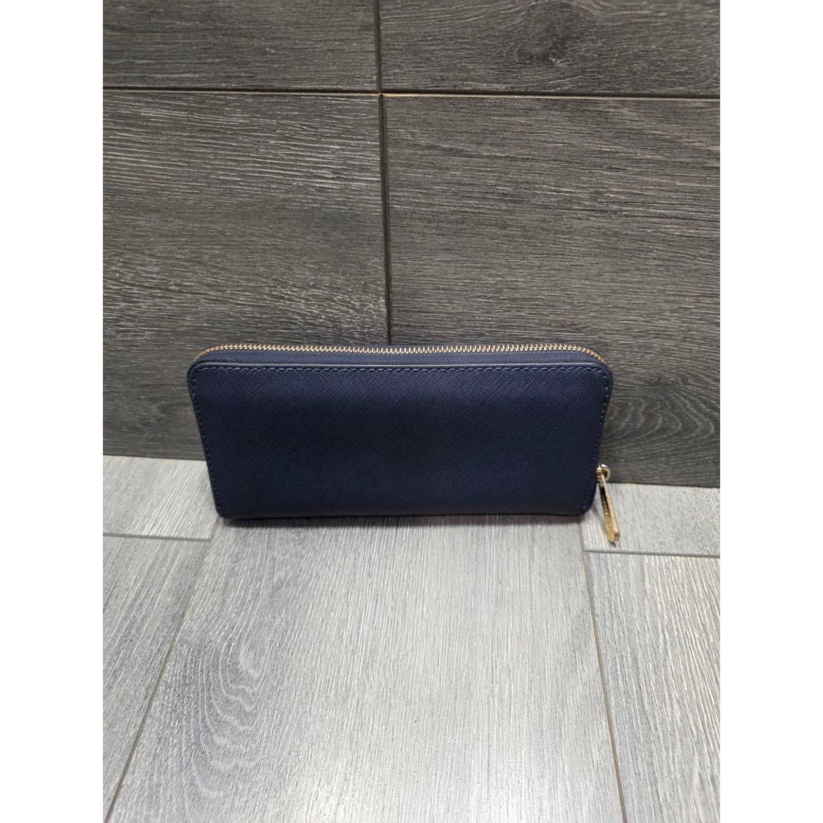 Michael Kors Michael Kors Jet Set Large Leather Navy B000475 Size ONE SIZE - 2 Thumbnail
